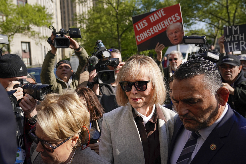 6 men, 3 women chosen as jurors in rape suit against Trump | News, Sports, Jobs - Vimarsana News